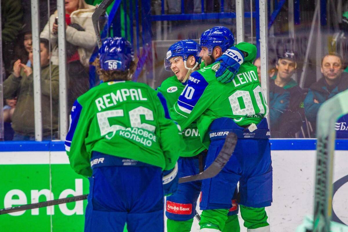 Preview Ян оформляет дубль: «Салават Юлаев» повёл в серии против «Спартака»