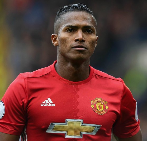 Preview Антонио Валенсия: Легенда МЮ – величайший форвард Лиги Европы, превзошел Роналду