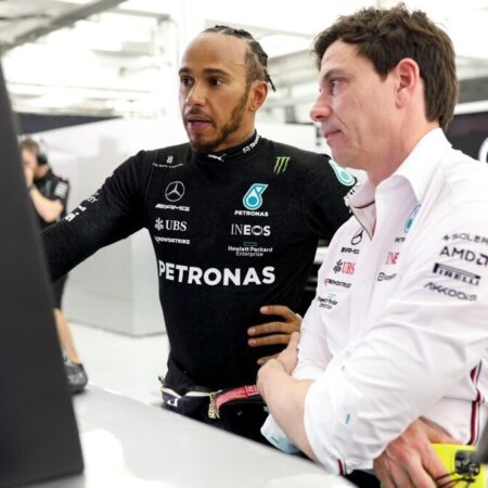 Тото Вольфф уверен: Льюис Хэмилтон все еще обладает «магией» в Ferrari