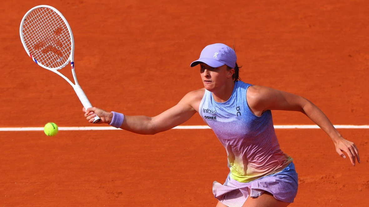 Preview Эмме Радукану потребовалась медицинская помощь на Roland Garros