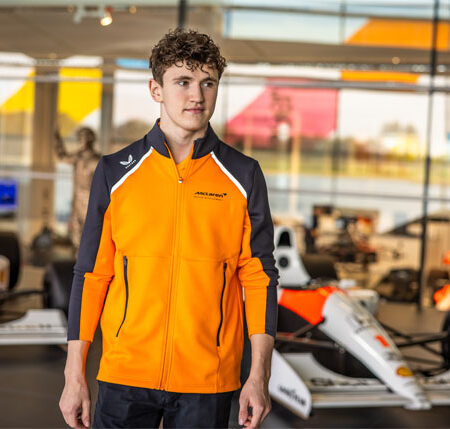 Алекс Данн блеснул на дебюте за McLaren в Австрии, подстегнув слухи о месте в Ф1 в 2026 году