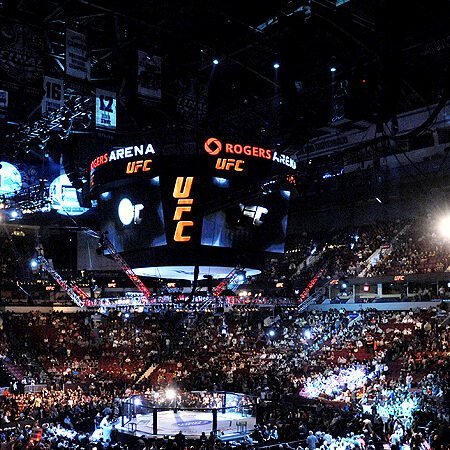 Арена Перемен: Глубокий Взгляд на Современный Пейзаж UFC