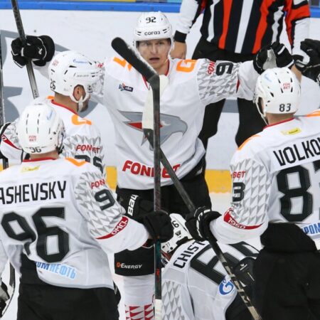 Страсти на льду КХЛ: От геройских побед до горечи поражений