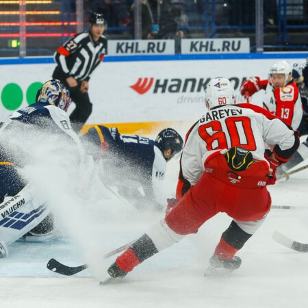 Уральский лёд пылает: Драматичный камбэк «Магнитки» и безоговорочная мощь «Автомобилиста»