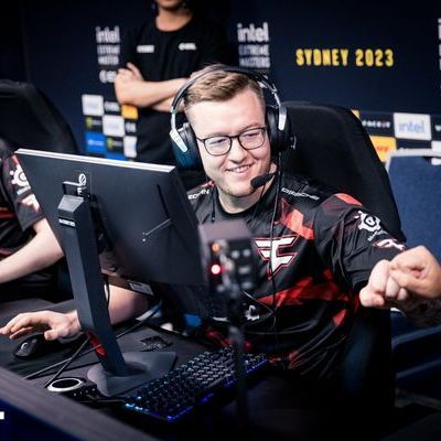 Preview Королевская Перестановка в FaZe Clan: rain уступает место Twistzz в составе CS2