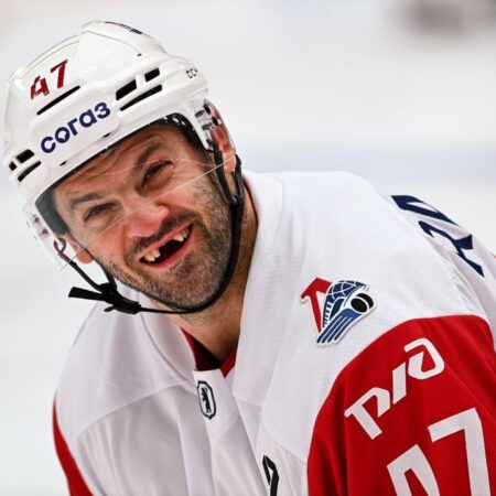 Феномен Радулова: Как ветеран КХЛ возглавил рейтинг сезона 2025/2026