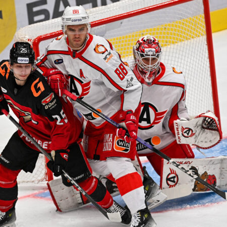 Лед, страсть и тактика: Как «Автомобилист» в Омске прервал гегемонию «Авангарда»