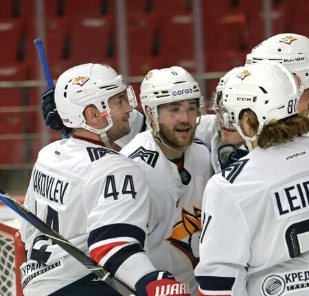 КХЛ: «Авангард» низвергает «Металлург», «Торпедо» находит путь к победе