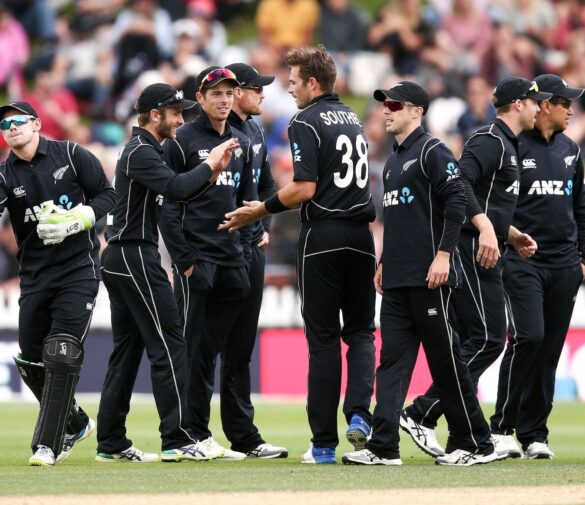 Триумф «Чёрных кепок»: Новая Зеландия досрочно выигрывает ODI серию у Англии