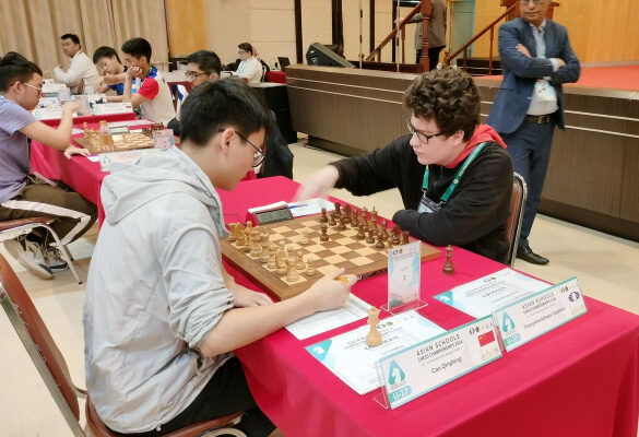 Юные шахматные надежды России: На «экваторе» Первенства Азии – борьба за золото обостряется