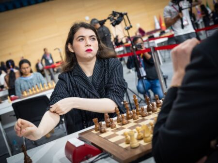 Триумф скорости и интеллекта: Александра Горячкина — Чемпионка мира по быстрым шахматам