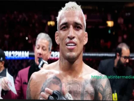 Чарльз Оливейра доминирует над Максом Холлоуэем на UFC 326