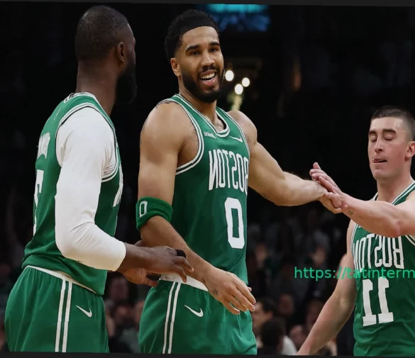 Джейсон Тейтум сияет, почти оформив трипл-дабл, в триумфальном возвращении после травмы ахилла