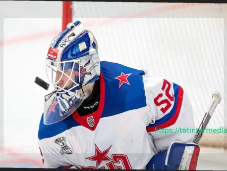 «Вегас Голден Найтс» заключил трехлетний контракт новичка с вратарем Павлом Мойсевичем