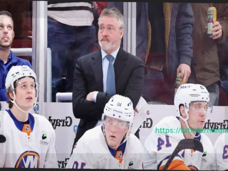 Смена на тренерском мостике «Айлендерс»: Дебур возглавил команду вместо уволенного Руа