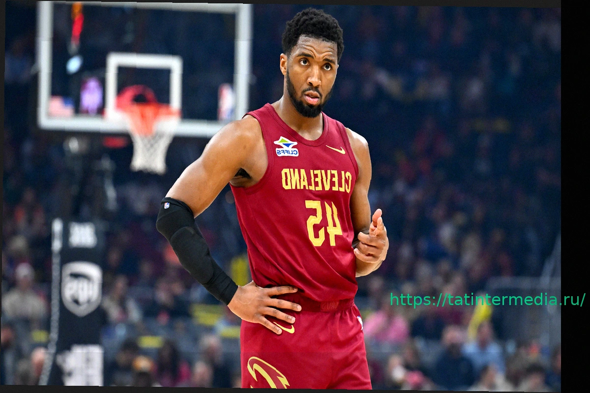 Preview Слухи об обмене Донована Митчелла: «Кавальерс» могут рассмотреть возможность обмена звездного защитника этим летом