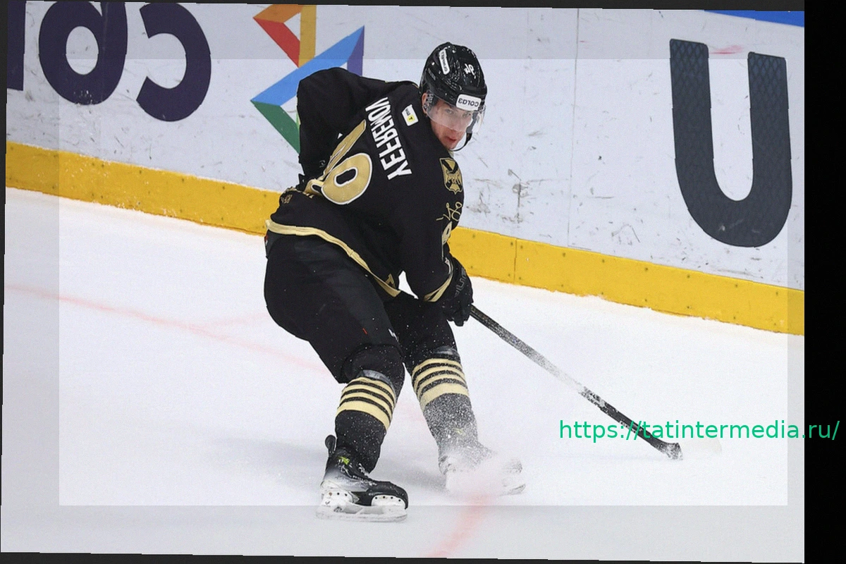 Preview Никита Ефремов продлил контракт с «Адмиралом»