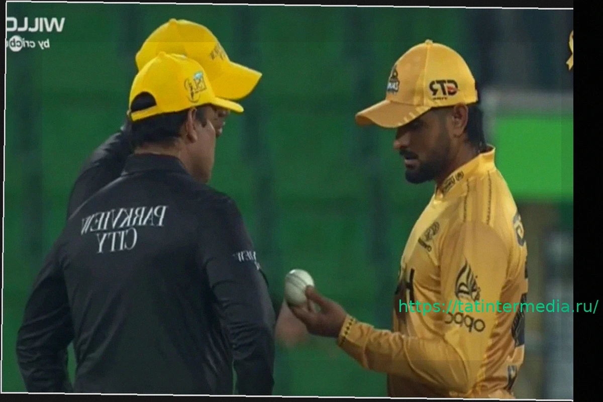 Preview Спорный момент с заменой мяча в PSL 2026: Бабар Азам вступил в перепалку с судьей