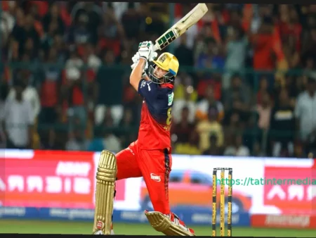 Невероятное выступление Тима Дэвида: 30 ранов в овере Овертона в матче RCB против CSK