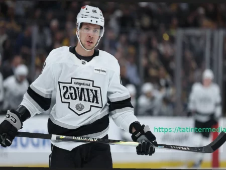 Маккиннон впервые в карьере стал лучшим снайпером сезона НХЛ и выиграл «Морис Ришар Трофи»