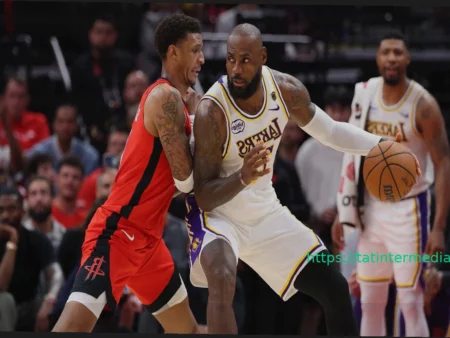 Плей-офф НБА: Леброн Джеймс испытывает трудности, «Рокетс» выживают, Пэйтон Притчард разжигает игру