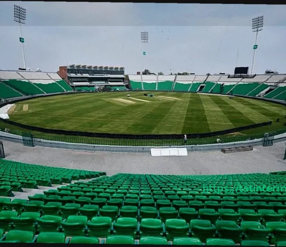 Владелец PSL объясняет пустые трибуны «глобальным миром» и намекает на IPL