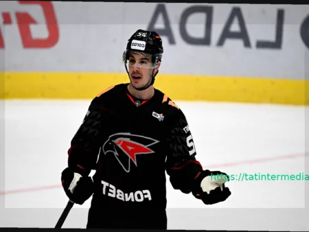 ХК «Авангард» заключил новое соглашение с Эндрю Потуральски