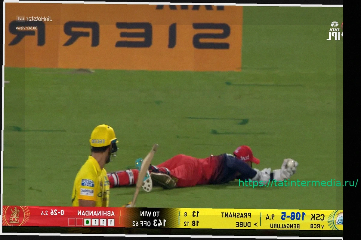 Preview RCB подкалывает М.С. Дхони после великолепного кэтча Джитеша Шармы